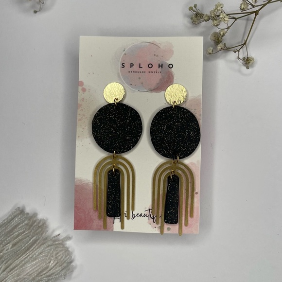 Handmade Elegant Boho Clay Earrings - Picture 6 of 8